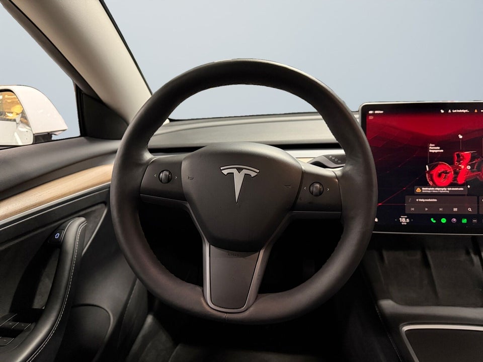 Tesla Model 3 RWD 4d