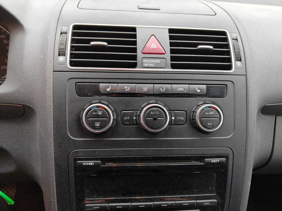 VW Touran 1,6 TDi 105 Comfortline BMT Van 5d