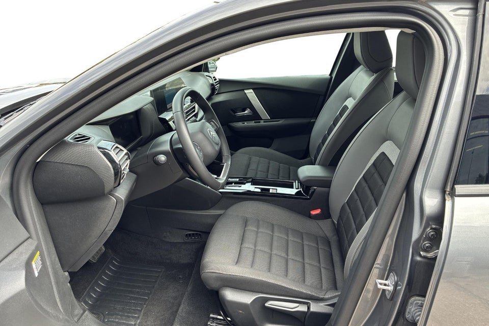 Citroën ë-C4 X 54 Plus 4d