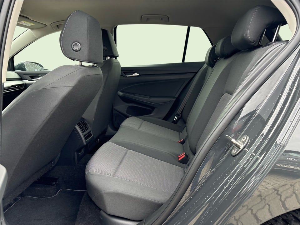 VW Golf VIII 1,5 TSi 150 Life 5d