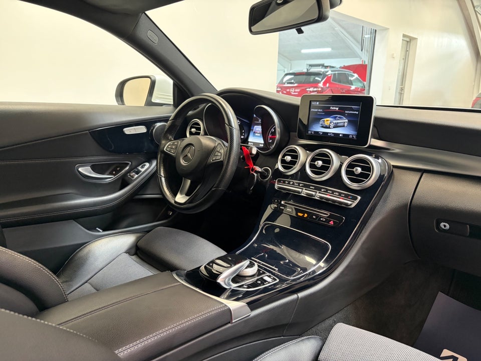 Mercedes C180 1,6 Coupé aut. 2d
