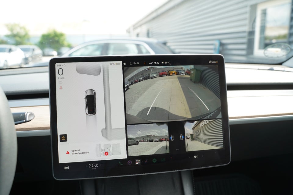 Tesla Model Y Long Range AWD 5d