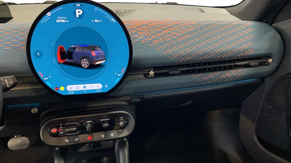 MINI Aceman E Favoured Trim M 5d