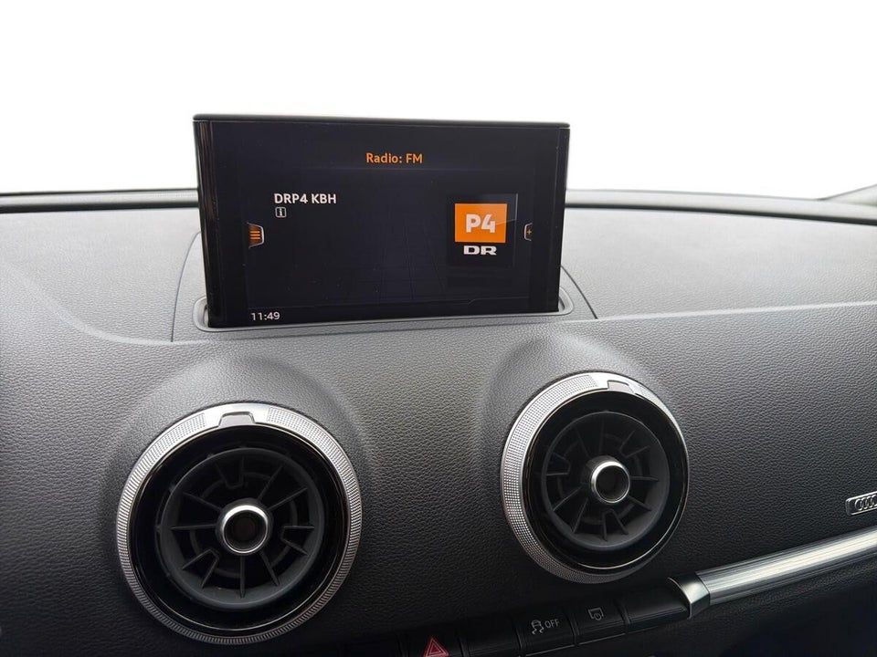 Audi A3 30 TDi Sport Limited Sportback S-tr. 5d