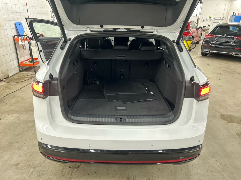 VW ID.7 77 Pro Tourer 5d