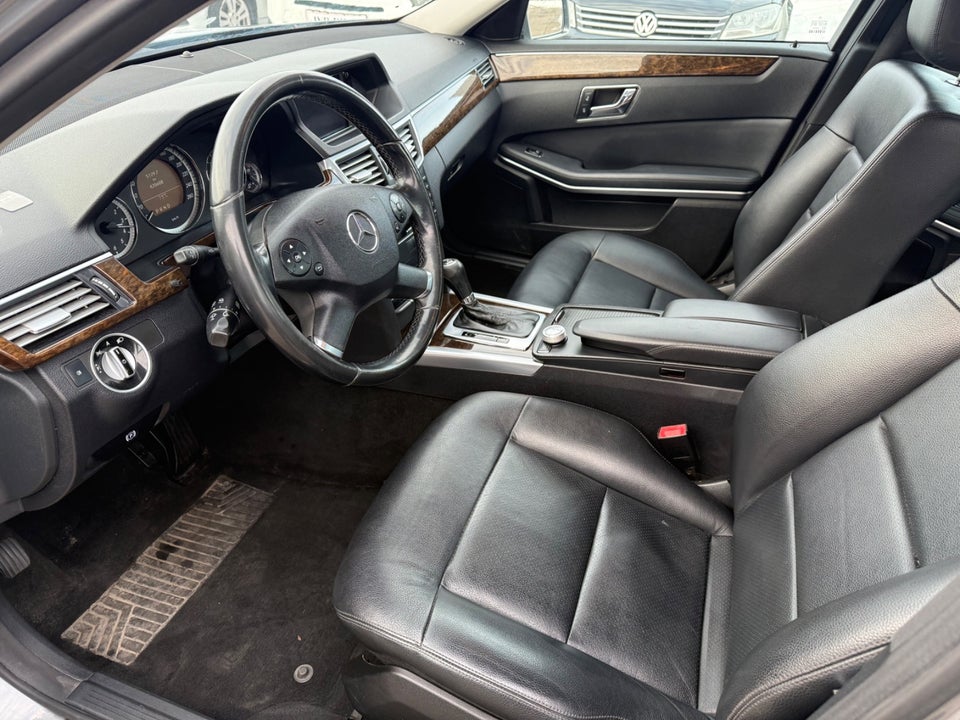 Mercedes E200 2,2 CDi aut. BE 4d