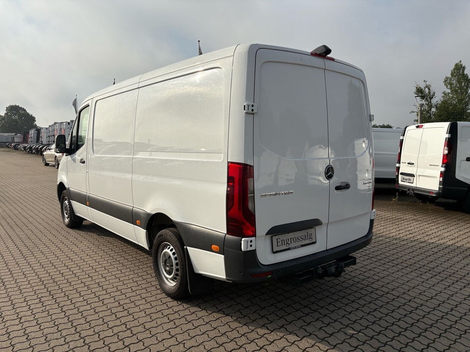 Mercedes Sprinter 319 3,0 CDi A2 Kassevogn aut. RWD
