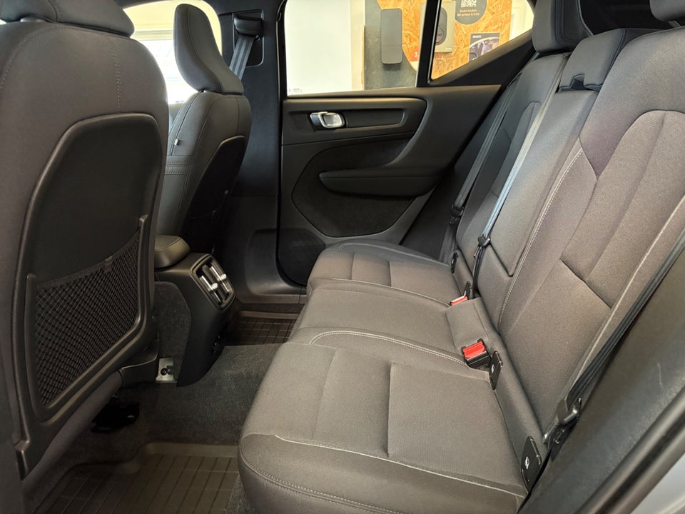 Volvo XC40 P6 ReCharge Pro 5d