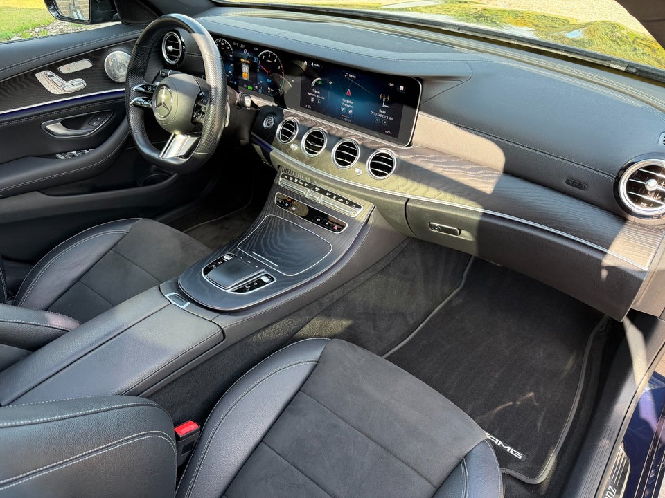 Mercedes E300 de 2,0 AMG Line stc. aut. 4Matic 5d