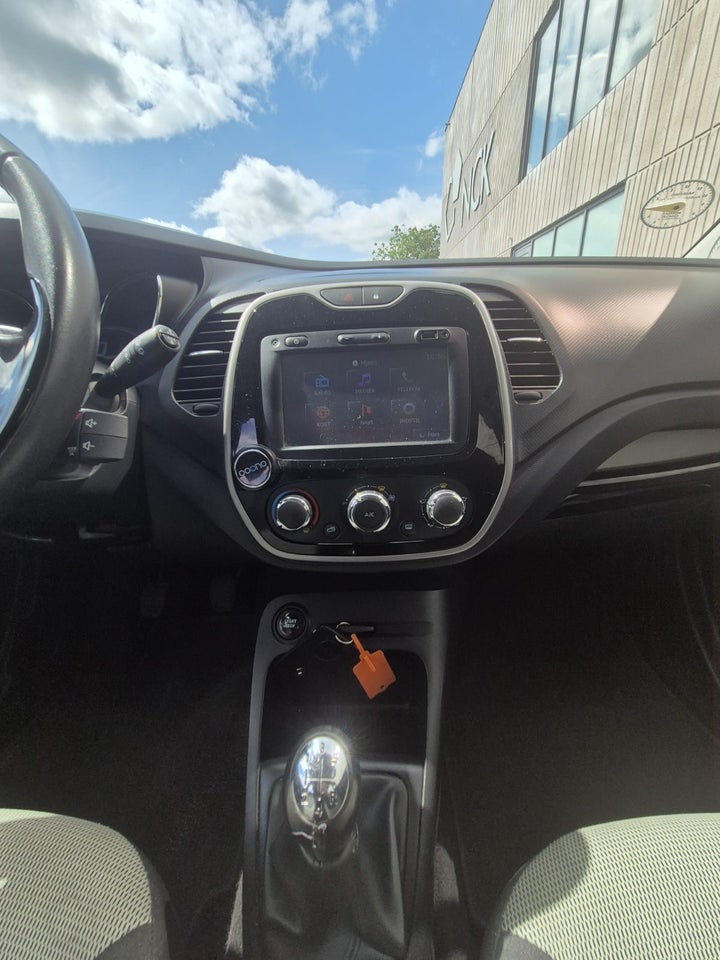 Renault Captur 0,9 TCe 90 Expression 5d