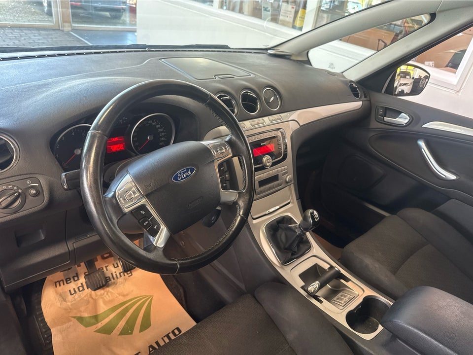 Ford S-MAX 2,0 Titanium 5d