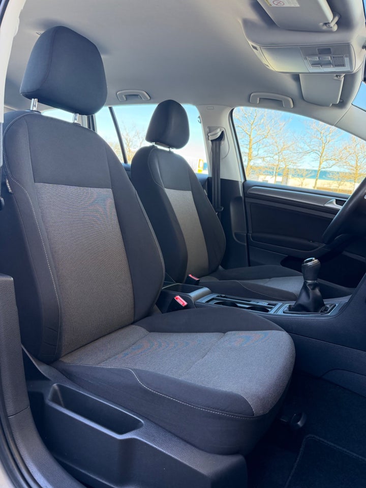 VW Golf VII 1,2 TSi 105 Trendline Variant BMT 5d