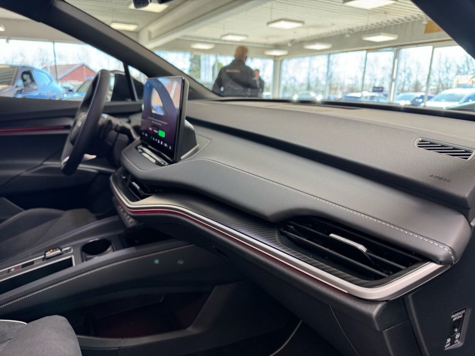 Skoda Elroq 85 iV Sportline 5d