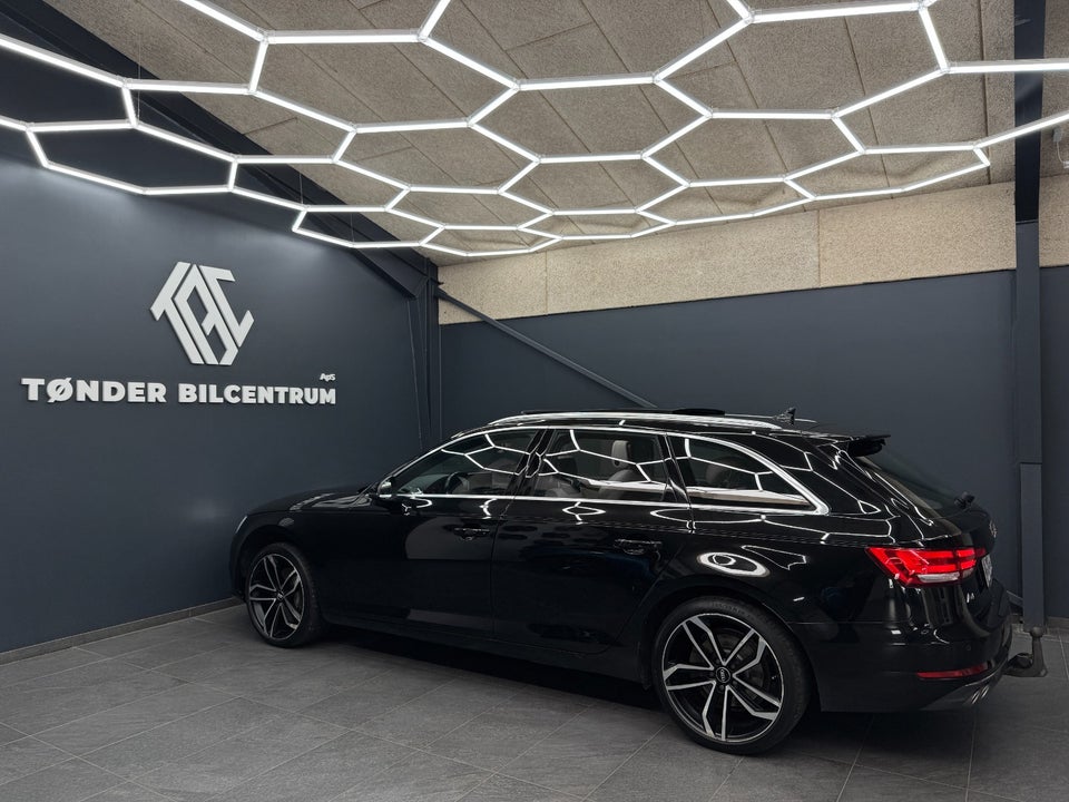 Audi A4 3,0 TDi 218 Sport Avant S-tr. 5d