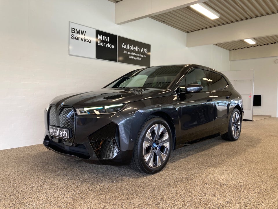 BMW iX xDrive40 Sport 5d