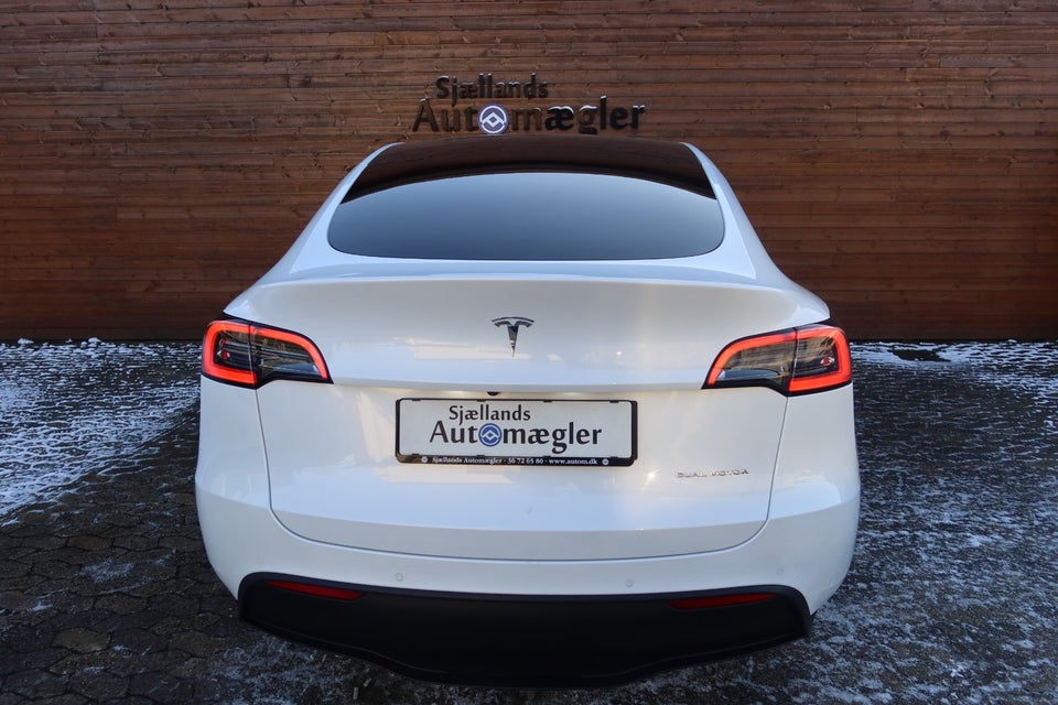 Tesla Model Y Long Range AWD 5d