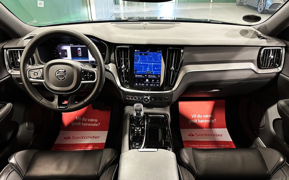 Volvo V60 2,0 T6 ReCharge Plus Dark aut. AWD 5d