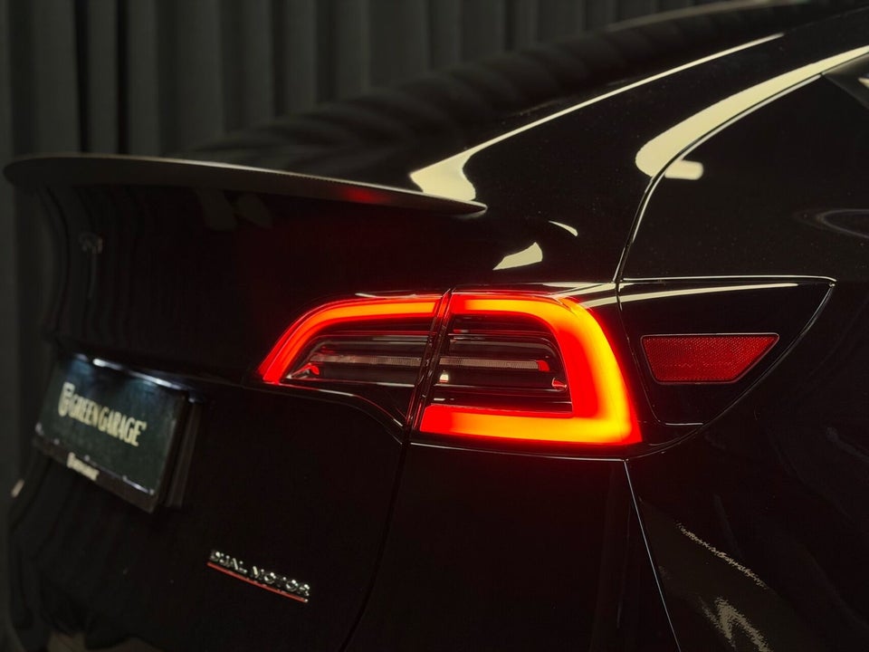 Tesla Model Y Performance AWD 5d