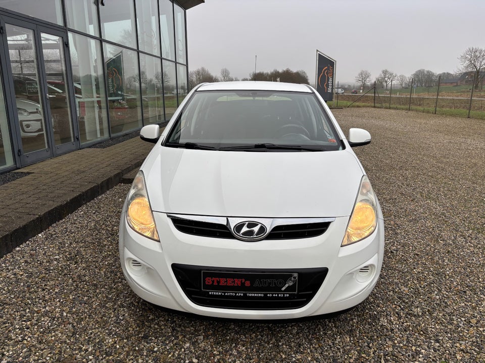 Hyundai i20 1,25 Classic 5d