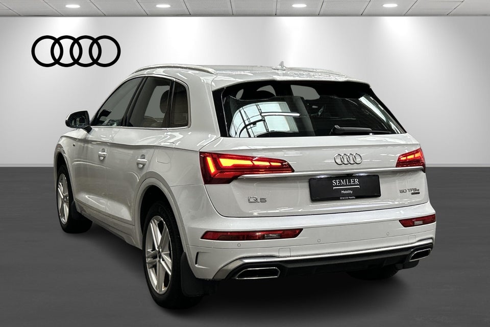 Audi Q5 50 TFSi e S-line quattro S-tr. 5d