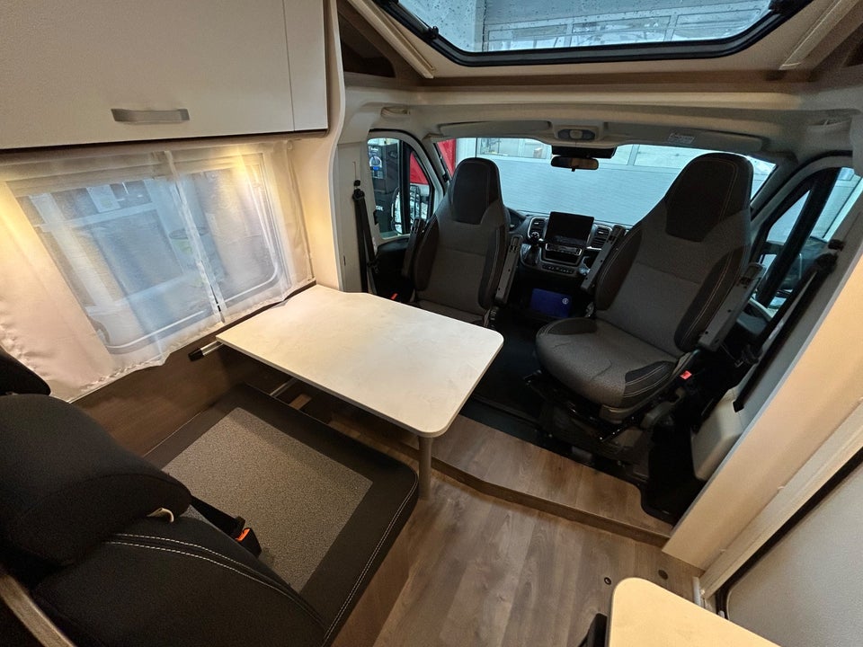 Carado V337 PRO+ 2,2 JTD 140 aut. 3d