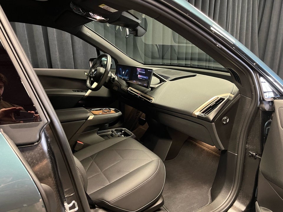 BMW iX xDrive40 Sport 5d