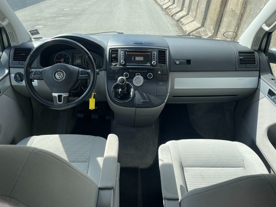 VW Multivan 2,0 TDi 114 Comfortline kort BMT 4d