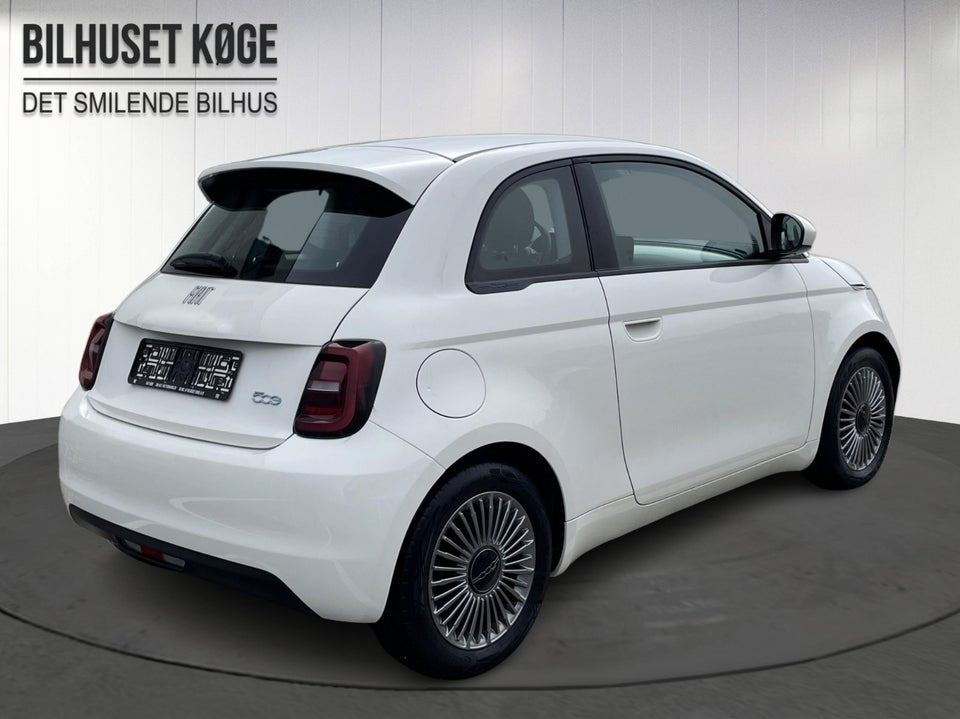 Fiat 500e 42 Icon 3d