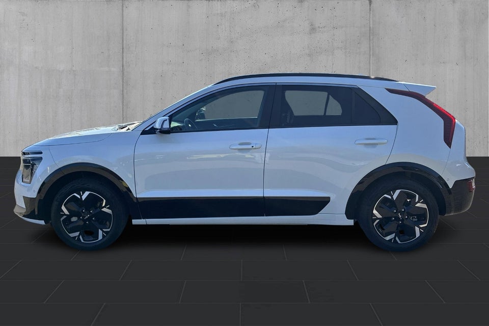 Kia Niro 64 EV Premium 5d