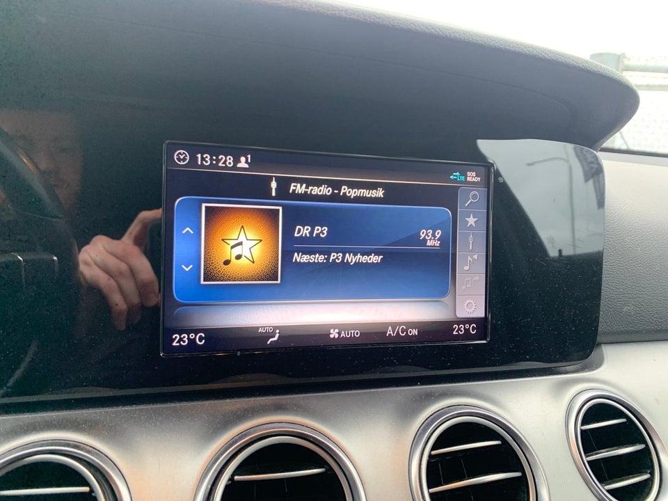 Mercedes E300 de 2,0 Avantgarde stc. aut. 5d