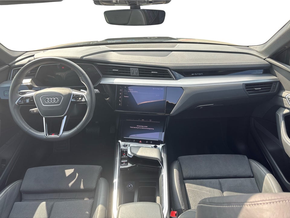 Audi e-tron 55 S-line quattro 5d