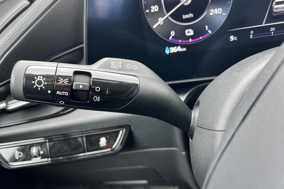 Kia Niro 64 EV Access 5d