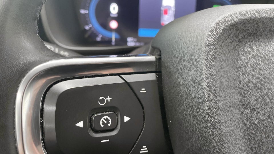 Volvo XC40 ReCharge Extended Range Plus 5d