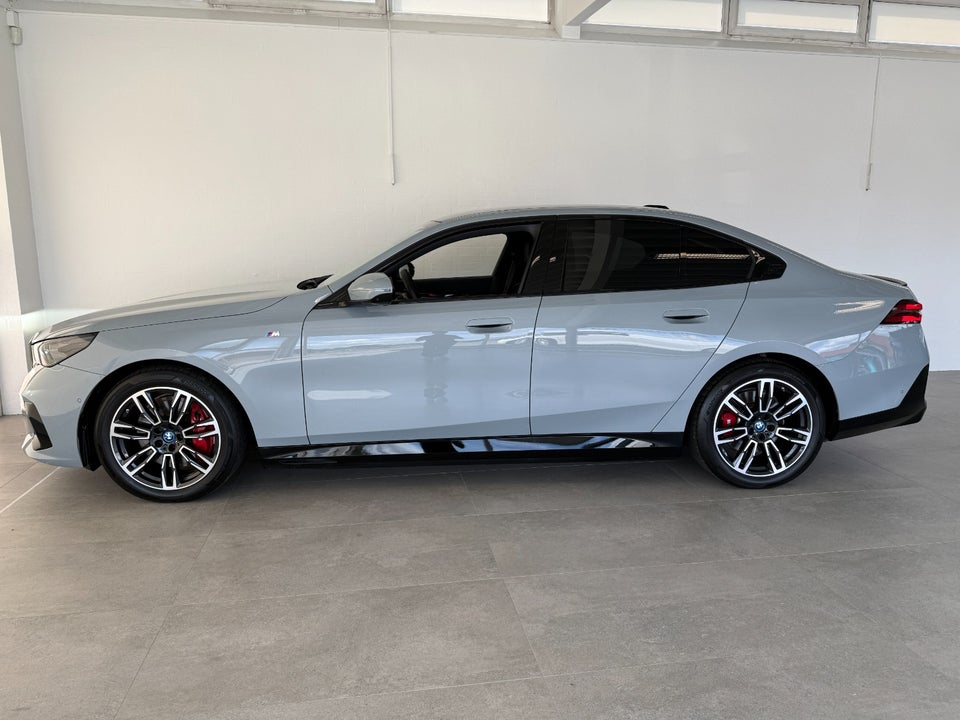 BMW i5 eDrive40 M-Sport Pro 4d