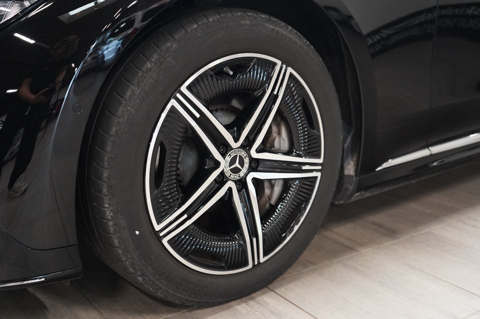 Mercedes EQE350 AMG Line 4d