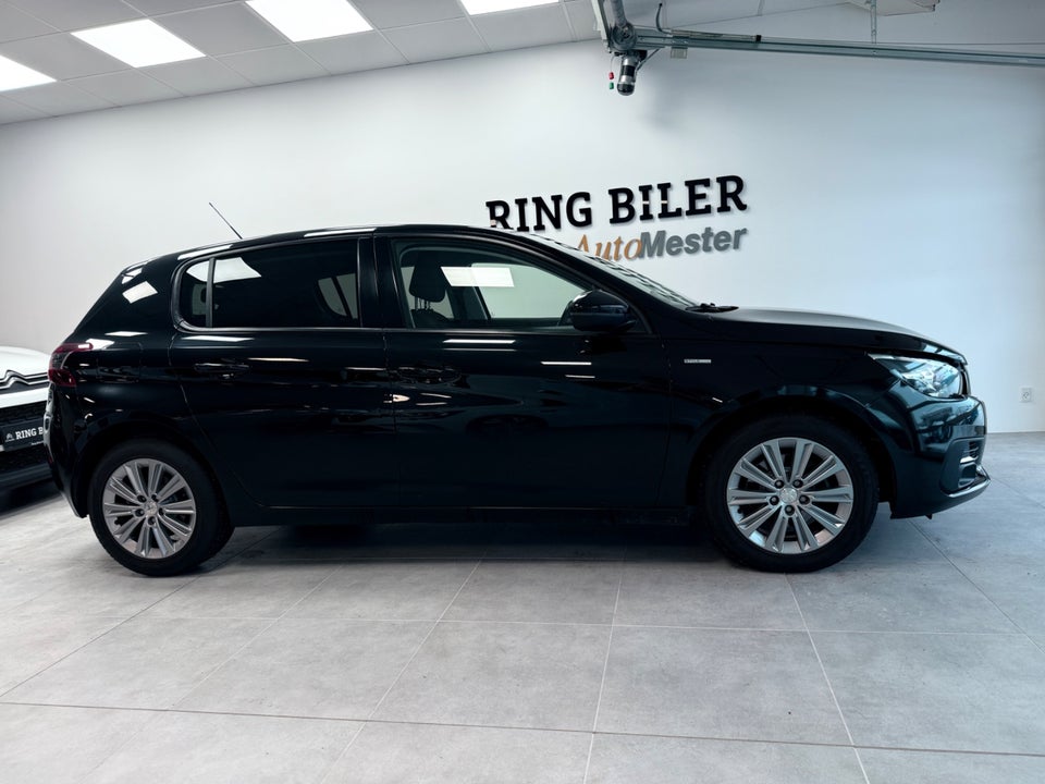 Peugeot 308 1,5 BlueHDi 130 Style 5d