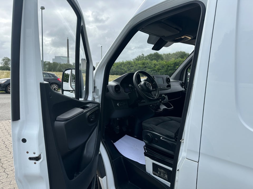 Mercedes Sprinter 317 2,0 CDi A3 Kassevogn RWD