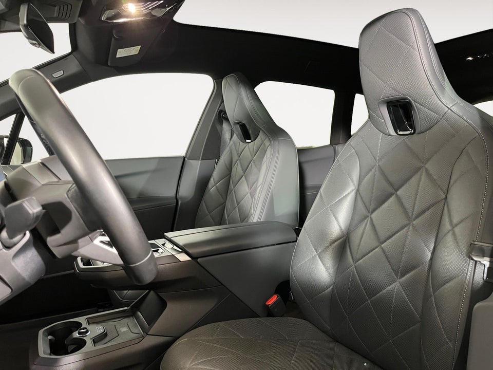 BMW iX xDrive40 Supercharged 5d