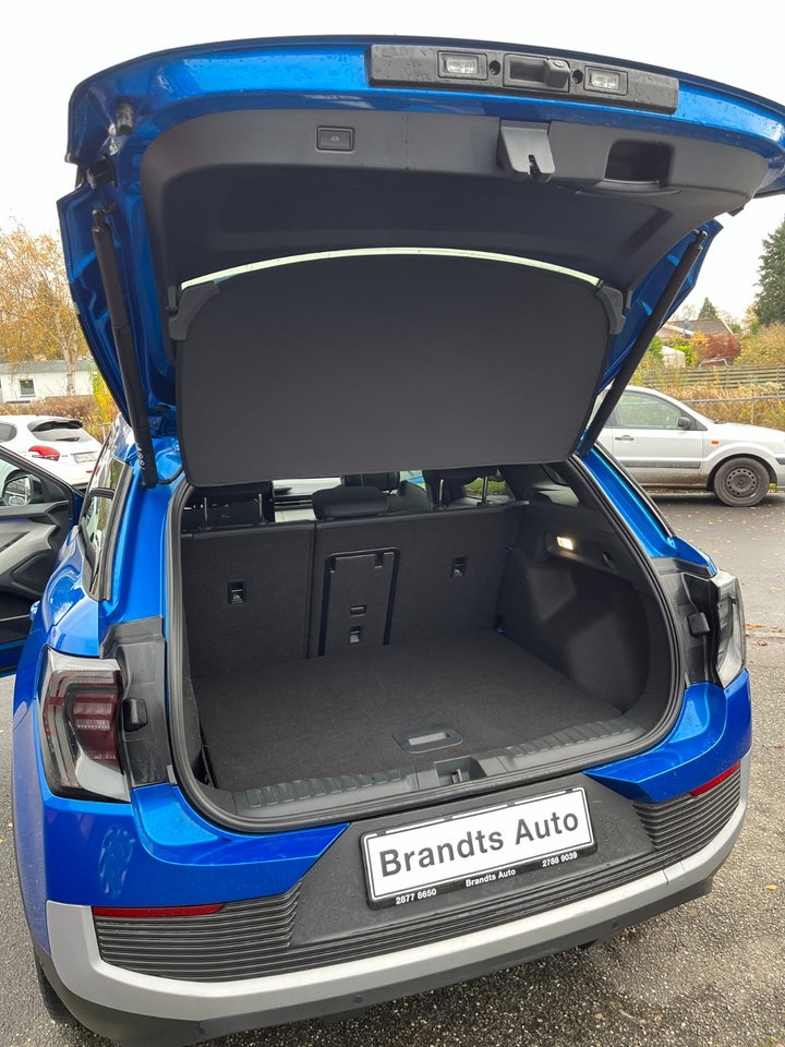 Ford Explorer 84 Select Extended Range AWD 5d