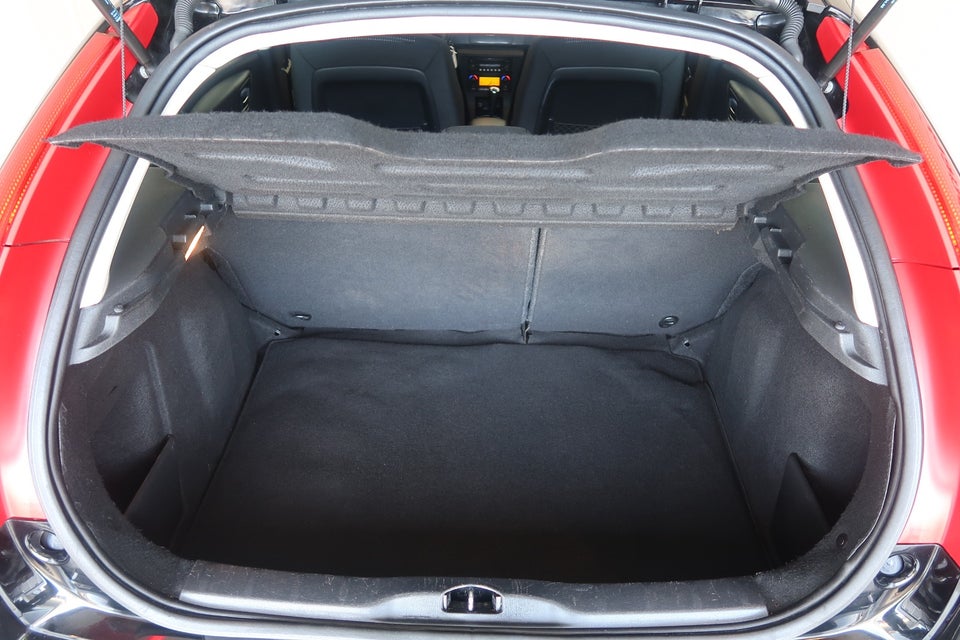 Citroën C4 1,6 HDi 110 VTR+ E6G 5d