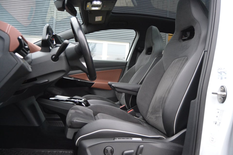 VW ID.4 77 Pro Performance Family 5d