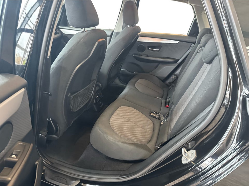 BMW 220d 2,0 Active Tourer aut. 5d