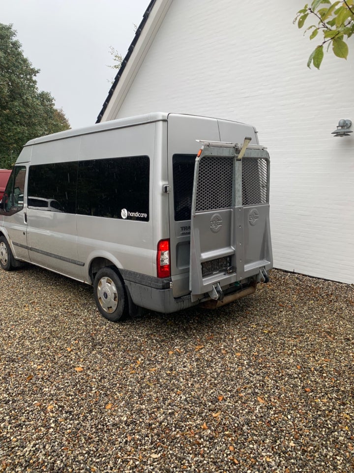 Ford Transit 300M Kombi 2,2 TDCi 125 FWD 4d