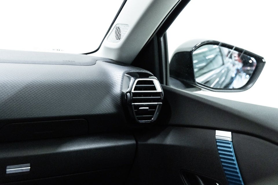 Citroën ë-C4 X 50 Shine 4d