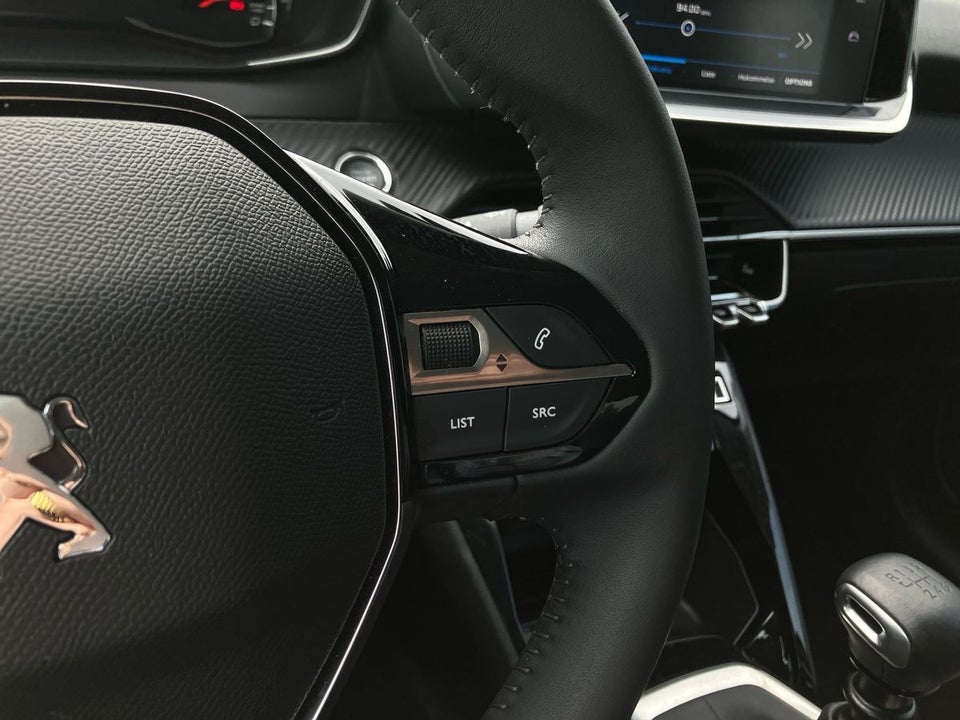 Peugeot 208 1,2 PureTech 100 Like 5d