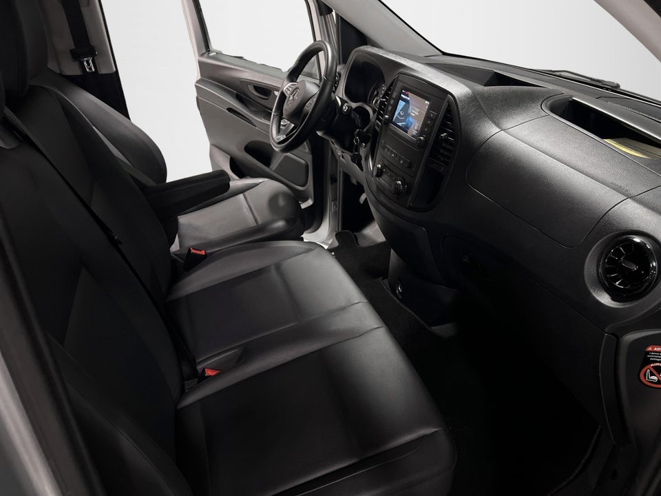 Mercedes eVito 129 Tourer PRO XL