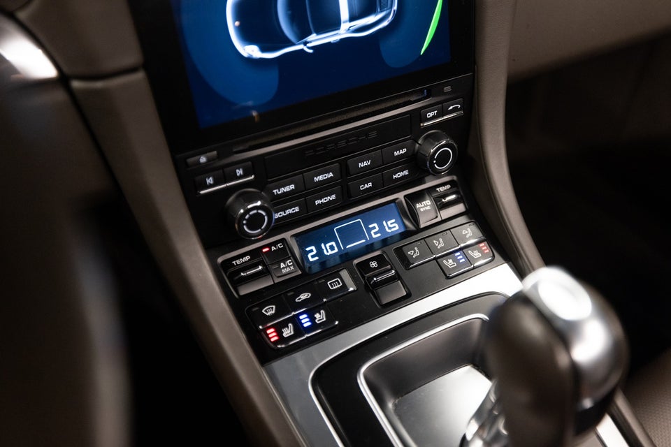 Porsche 911 Targa 4 3,0 PDK 2d