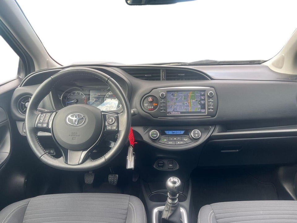 Toyota Yaris 1,0 VVT-i T3 Design 5d