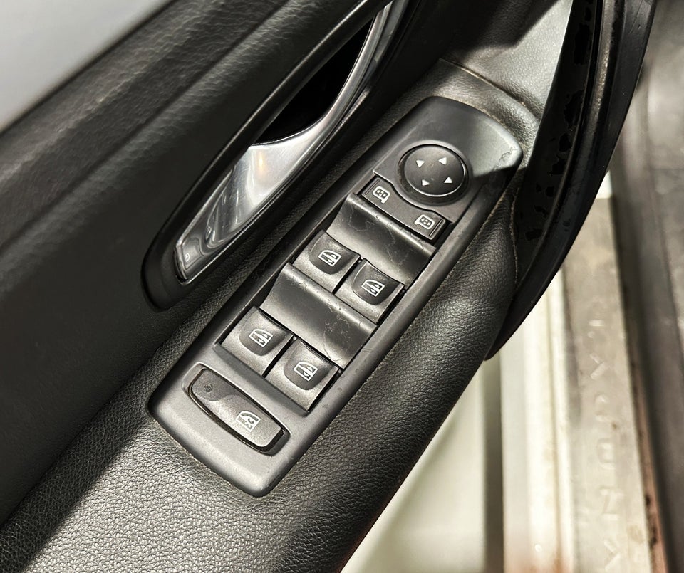 Renault Laguna III 2,0 Authentique Sport Tourer 5d