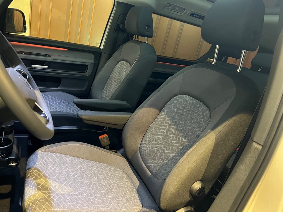 VW ID.Buzz 86 7prs LWB 5d